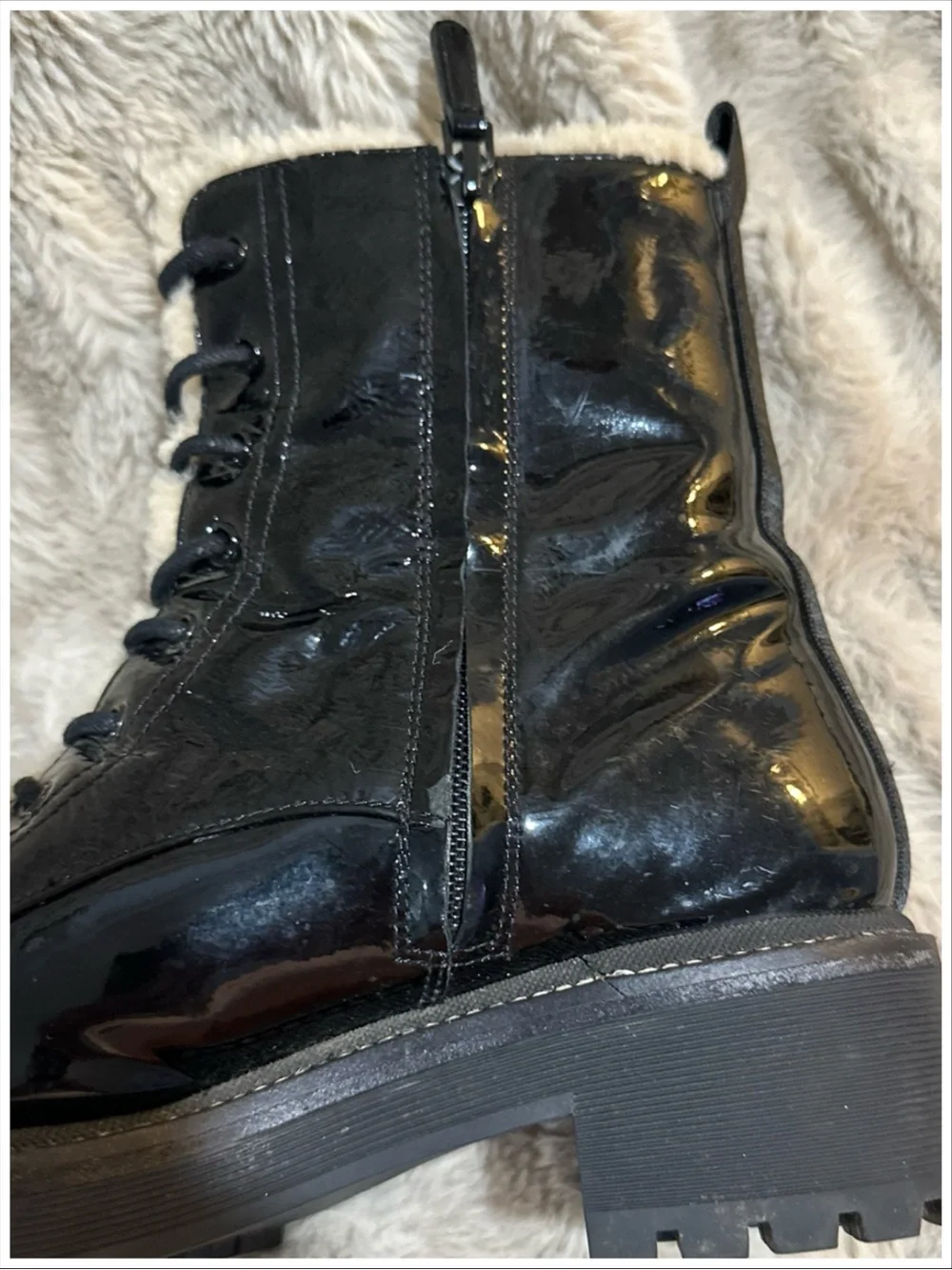 Tory Burch Miller Lug-Sole Boots ~ Size 8.5M ~ Item #SB76
